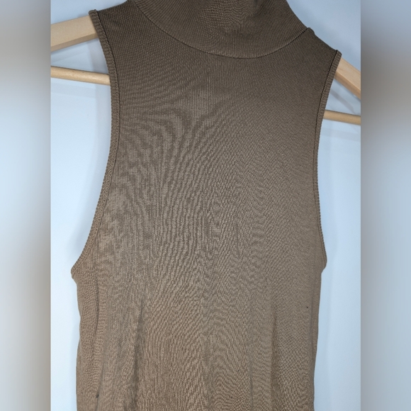 Zara Brown Ribbed Dress - Picture 2 of 4